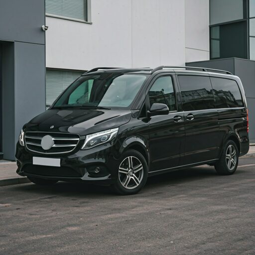 Berline de luxe pour transfert aéroport CDG Paris — M.N.G.T Driver